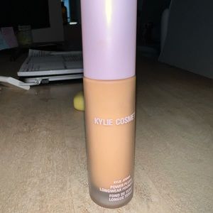 Kylie cosmetics foundation